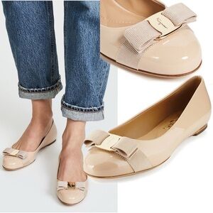 Salvatore Ferragamo Cream Loafers with Bow Detail